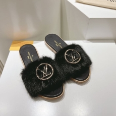 Louis Vuitton Slippers